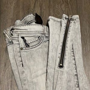 Genetic Denim// light grey skinny jeans// SZ 25